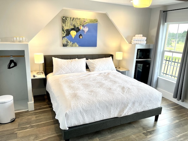 "The Tawny Eagle" Suite 205 with a King Bed, full private bath, A/C, Fridge