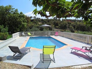 La piscine privée du gîte