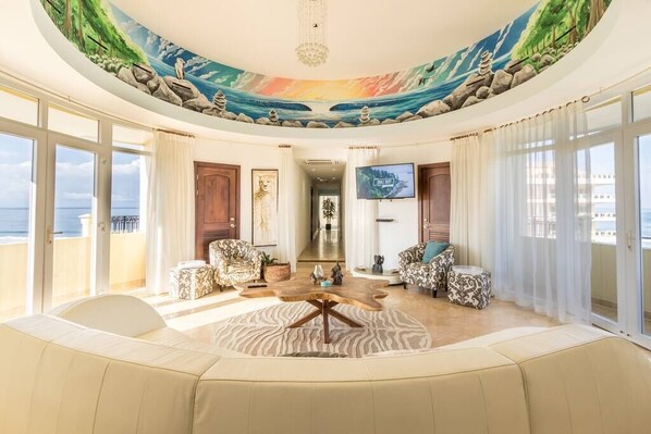 Acqua 801 Living Room Pavilion