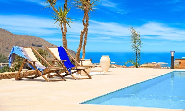 Pool. Cretan Dream Villa | HotelPraxis Group