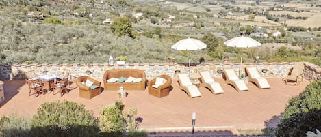 Agua, Cielo, Propiedad, Planta, Azur, Piscina, Árbol, Edificio, Paisaje, Barrio Residencial