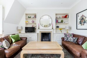 The Baby's Breath – 2 bedroom in Chelsea (1001)