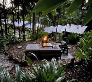 Outdoor fireplace