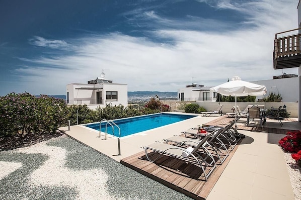 Villa EV23, Beautiful 3 bedroom Latchi villa with panoramic views