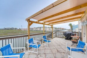 Private Back Deck | Outdoor Dining Space | Gas Grill