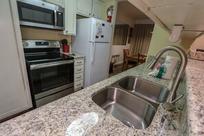 Microwave, Oven, Indoors, Room, Refrigerator