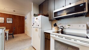 Flooring, Floor, Room, Indoors, Refrigerator