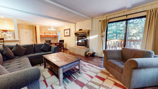 Flooring, Living Room, Room, Indoors, Couch