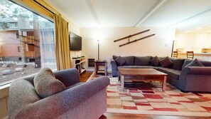 Living Room, Room, Indoors, Couch, Furniture
