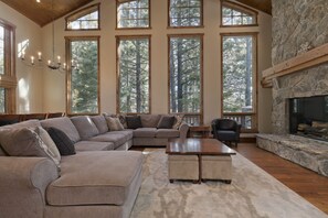 Furniture, Living Room, Indoors, Room, Couch