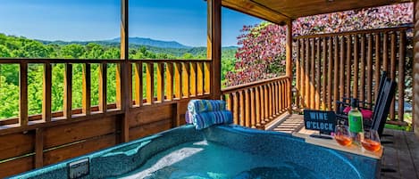 Relax in the Hot Tub up above the trees!
