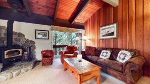 Living Room, Room, Indoors, Furniture, Couch