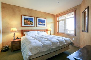 Furniture, Indoors, Room, Bedroom, Bed