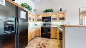 Room, Indoors, Flooring, Kitchen, Microwave
