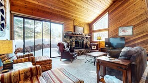 Indoors, Furniture, Living Room, Home Decor, Screen