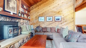 Indoors, Hardwood, Furniture, Living Room, Table