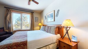 Lamp, Bedroom, Room, Indoors, Bed
