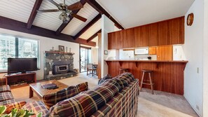 Couch, Furniture, Indoors, Living Room, Room