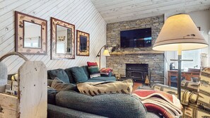 Indoors, Home Decor, Lamp, Furniture, Living Room