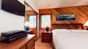 Bed, Furniture, Indoors, Home Decor, Hardwood