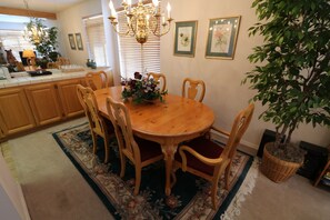 Chair, Furniture, Dining Room, Room, Indoors