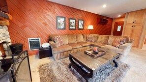 Furniture, Living Room, Room, Indoors, Couch