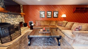 Living Room, Room, Indoors, Furniture, Couch