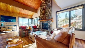 Indoors, Furniture, Living Room, Hardwood, Couch