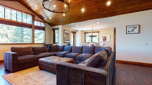 Couch, Furniture, Living Room, Room, Indoors