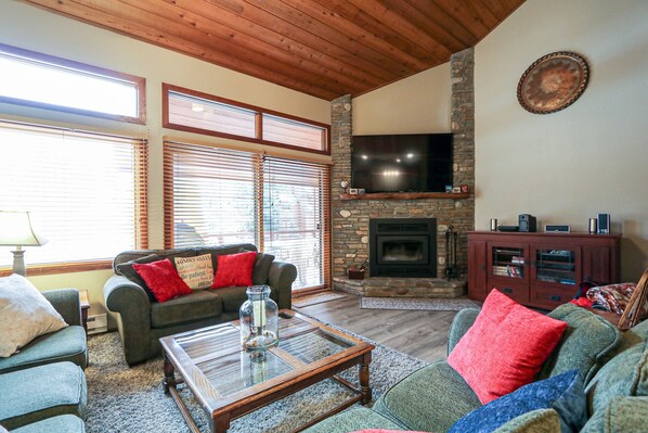 Indoors, Living Room, Room, Furniture, Couch