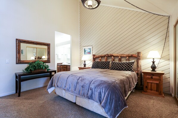 Flooring, Indoors, Bedroom, Room, Furniture