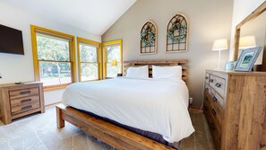 Flooring, Bed, Furniture, Hardwood, Floor