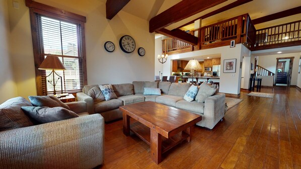 Flooring, Hardwood, Furniture, Couch, Room