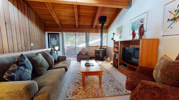 Living Room, Room, Indoors, Couch, Furniture
