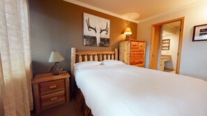 Bed, Furniture, Flooring, Indoors, Room