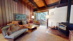 Flooring, Living Room, Room, Indoors, Floor
