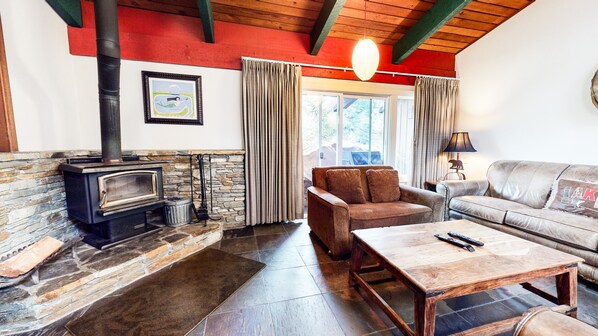 Flooring, Floor, Room, Indoors, Living Room