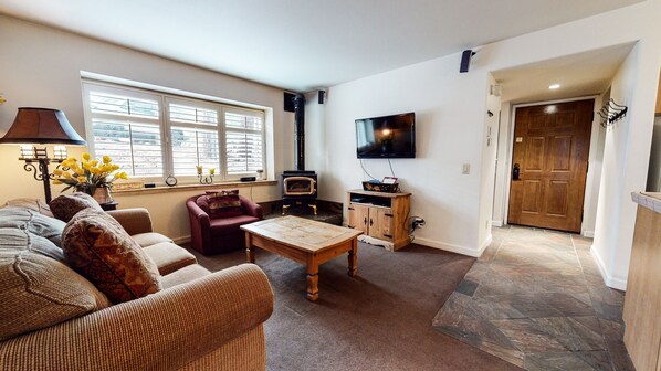 Flooring, Furniture, Couch, Indoors, Living Room