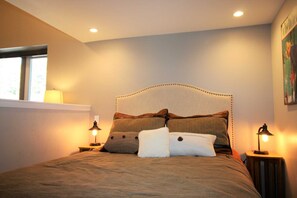 Furniture, Bed, Lighting, Lamp, Table Lamp