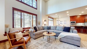Home Decor, Couch, Furniture, Indoors, Living Room