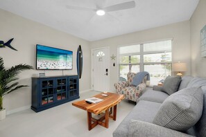 Living Room/TV