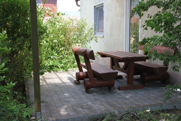 Ferienwohnung (48qm) mit Terrasse und Küchenzeile