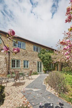 The exterior of Millthorn Cottage, Devon