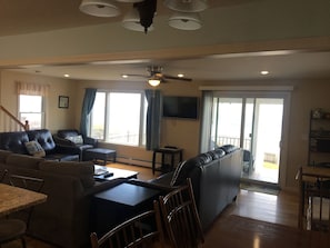 Kitchen/Living Room