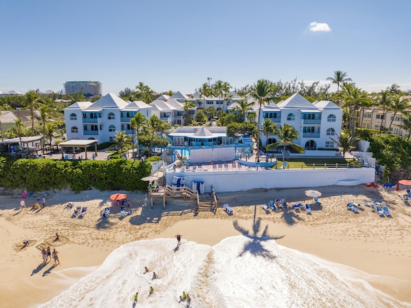Hotel, Resort, Water, Waterfront, Chair