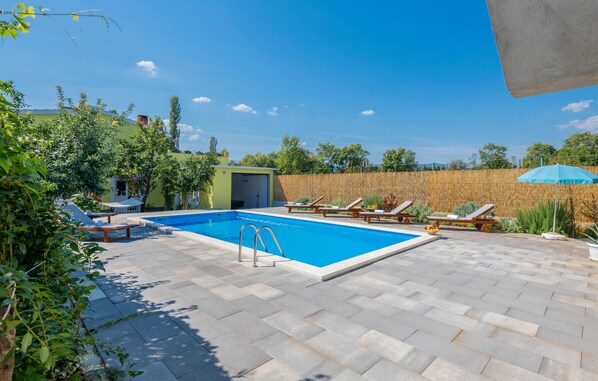 pool