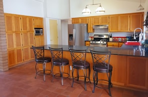 Bar Seating between Dining Area & Kitchen