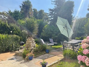 POUR 8 PERSONNES ☀️ JARDIN PRIVATIF 🌴 Transats, Hamac, Barbecue au charbon...