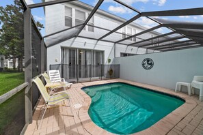 South-facing pool to capture the Florida sun