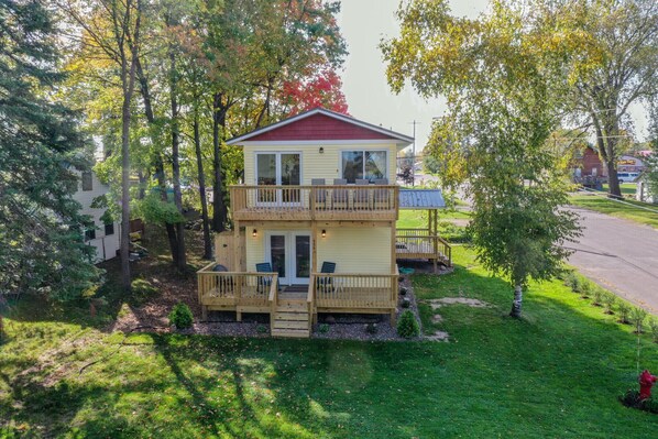 Lakeside decks on first level and 2nd level.  Multiple areas to enjoy outside!